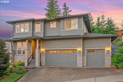 /international/us/12027-se-cicely-ln-happy-valley-or-110101189186/