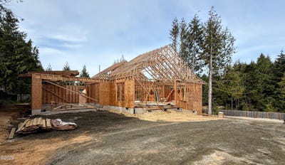 /international/us/930-sw-dolores-drive-waldport-or-110108492159/
