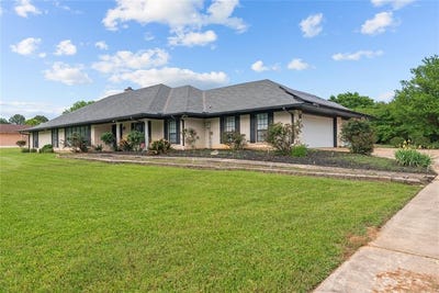 /international/us/7393-waterwood-drive-greenwood-la-110099179630/