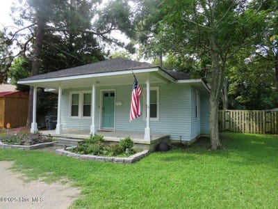 /international/us/280-e-ohio-avenue-southern-pines-nc-110101234712/