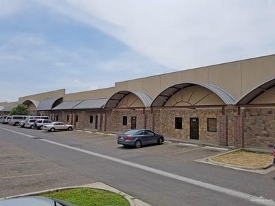 /international/us/1352-e-1st-street-mission-tx-110105796393/