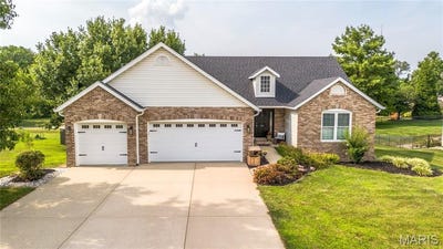 /international/us/2549-spyglass-court-edwardsville-il-110101425821/