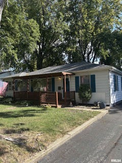 /international/us/1616-elmwood-street-jacksonville-il-110120498877/