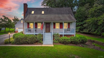 /international/us/1095-great-oak-road-forest-va-110101137808/