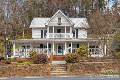 /international/us/364-haywood-road-dillsboro-nc-110106817737/