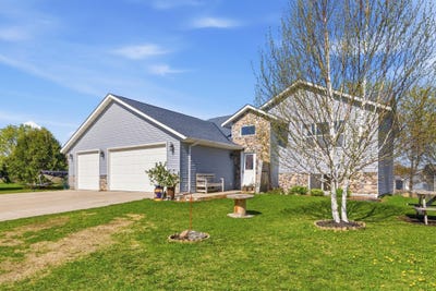 /international/us/1204-prairie-ridge-lane-lester-prairie-mn-110106098679/