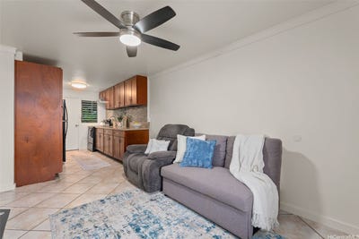 /international/us/725-kihapai-place-kailua-hi-110106348338/