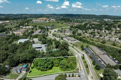 /international/us/knob-creek-road-johnson-city-tn-110105638557/