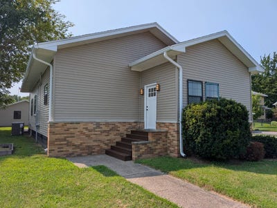 /international/us/1007-15th-st-lawrenceville-il-110109765697/