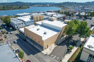 /international/us/181-anderson-ave-coos-bay-or-110100092432/