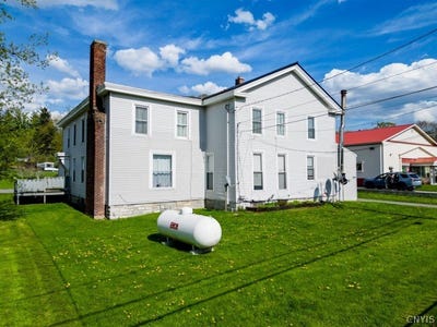 /international/us/18-n-main-st-newport-ny-110107833163/