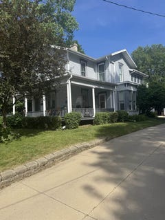 /international/us/616-618-e-milwaukee-street-janesville-wi-110108820940/