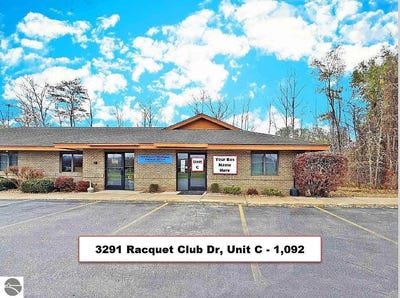 /international/us/3291-racquet-club-drive-traverse-city-mi-110105849684/
