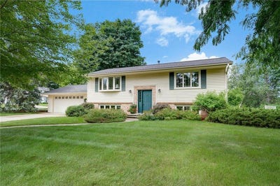 /international/us/143-woodcrest-terrace-le-sueur-mn-110100946734/