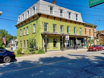 /international/us/33-w-market-street-red-hook-ny-110108299063/