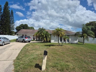 /international/us/13710-whitby-road-hudson-fl-110102779328/