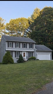 /international/us/38-lake-street-spencer-ma-110108340494/