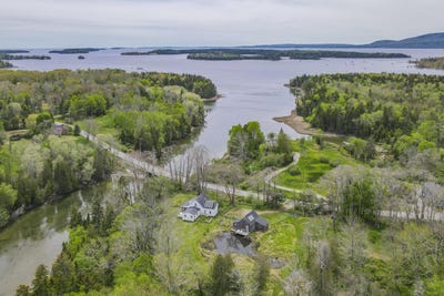 /international/us/239-mill-creek-road-islesboro-me-110108584723/