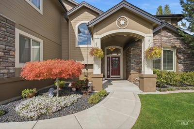 /international/us/4393-n-palatine-ave-meridian-id-110119993854/