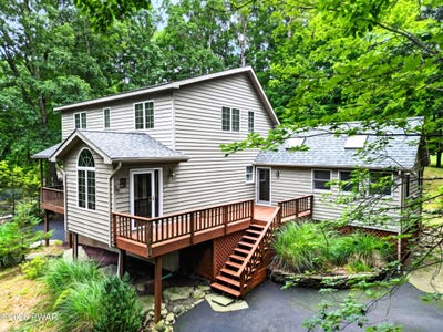 /international/us/136-eastwood-drive-greentown-pa-110120483079/
