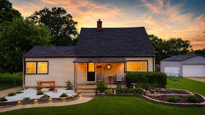 /international/us/7324-marshall-street-merrillville-in-110108935883/