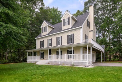 /international/us/4-autumn-way-seabrook-nh-110101066328/