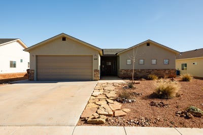 /international/us/1603-s-creekside-dr-w-kanab-ut-110106212627/