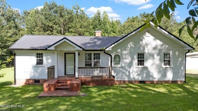 /international/us/202-woodard-street-kenly-nc-110100623431/