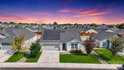 /international/us/12786-carkhill-st-caldwell-id-110120563172/