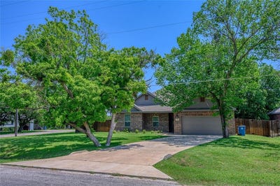 /international/us/308-n-4th-street-gunter-tx-110100502002/