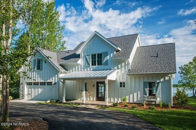 /international/us/123-majestic-circle-merry-hill-nc-110094793274/