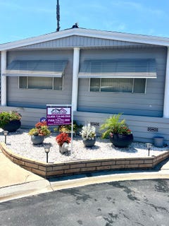 /international/us/24001-muirlands-blvd-lake-forest-ca-110107488505/