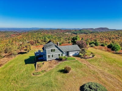/international/us/3384-fairview-church-road-floyd-va-110103134590/