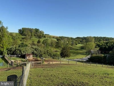 /international/us/10993-glen-valley-road-glen-rock-pa-110099535880/
