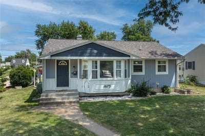 /international/us/1675-9th-street-nw-cedar-rapids-ia-110108488766/