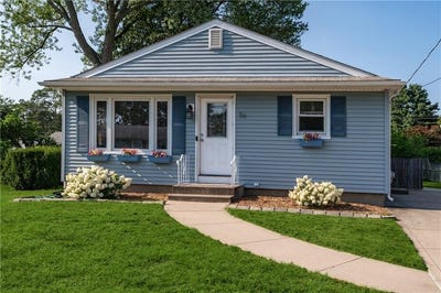 /international/us/34-dearborn-drive-east-providence-ri-110101305343/