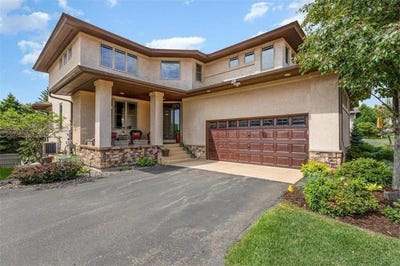 /international/us/15733-50th-avenue-n-plymouth-mn-110101271757/