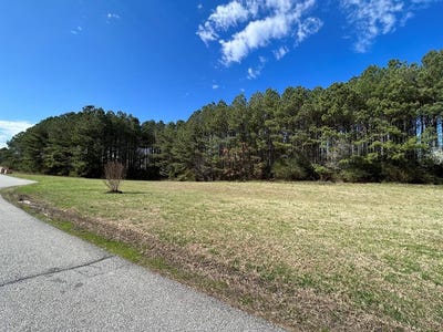 /international/us/highway-47-south-hill-va-110108473336/