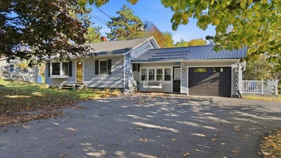/international/us/148-old-webster-road-lewiston-me-110120147488/