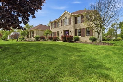 /international/us/9936-tamarack-trail-brecksville-oh-110108016842/