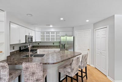 /international/us/1407-millbrook-trail-ann-arbor-mi-110108773846/