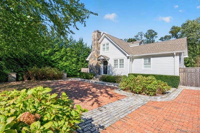 /international/us/25-old-northport-road-huntington-ny-110120425943/