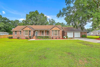 /international/us/1023-striper-avenue-moncks-corner-sc-110100044290/?lang=en