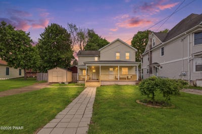 /international/us/135-pine-street-archbald-pa-110107963183/