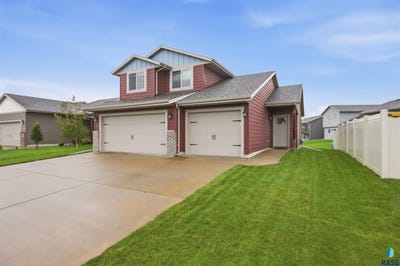 /international/us/9416-w-liam-st-sioux-falls-sd-110110368486/