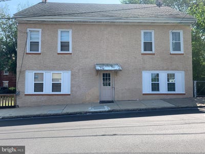 /international/us/24-s-evans-street-pottstown-pa-110108025463/