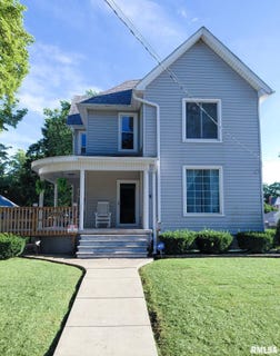 /international/us/246-w-locust-street-canton-il-110120089770/