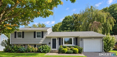/international/us/75-sugar-plum-lane-fairfield-ct-110120627622/