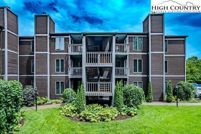 /international/us/148-royal-oaks-drive-blowing-rock-nc-110106102531/