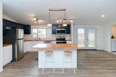 /international/us/160-cliff-street-buckeye-lake-oh-110100845909/